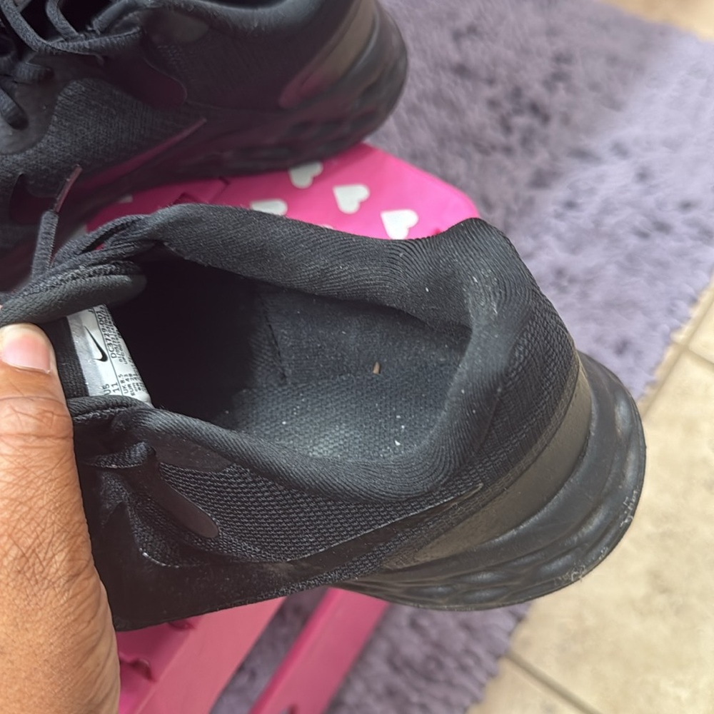 Nike Black sneakers - Picture 3 of 5